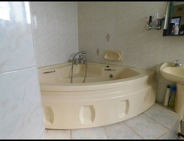 4 BEDROOM HOUSE FOR SALE IN SHALLCROSS